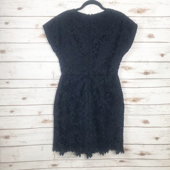 Banana Republic Navy Lace Dress w Pockets Sz 2 - Picture 3 of 8